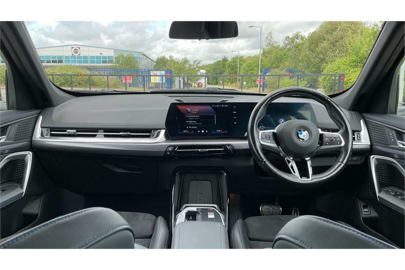 BMW X1 Sdrive 18D M Sport Step Black #4