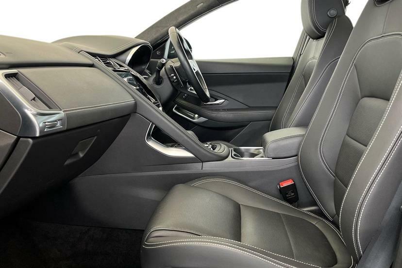 Jaguar E-Pace 2.0 D200 R-dynamic Black Blue #3