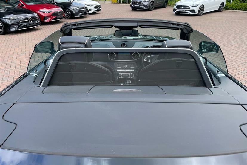 Mercedes-Benz SL Class Amg Line Black #31