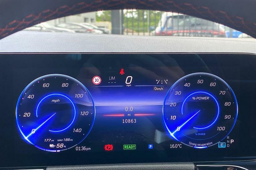 Mercedes-Benz EQA 250 140Kw Amg Line Executive 70.5Kwh Black #6
