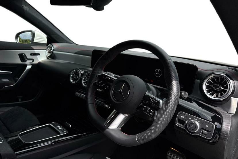 Mercedes-Benz CLA Class 220D Amg Line Premium Tip White #5