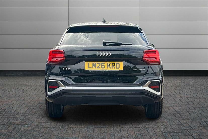 Audi Q2 35 Tfsi Black Edition S Tronic Tech 2026 Grey #10