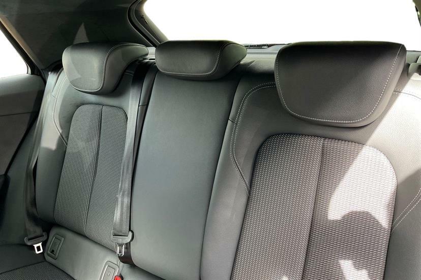 Audi Q2 35 Tfsi Black Edition S Tronic Tech 2026 Grey #7