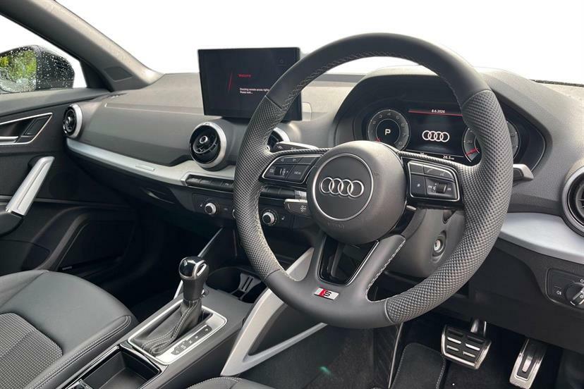 Audi Q2 35 Tfsi S Line S Tronic Cs Black #5