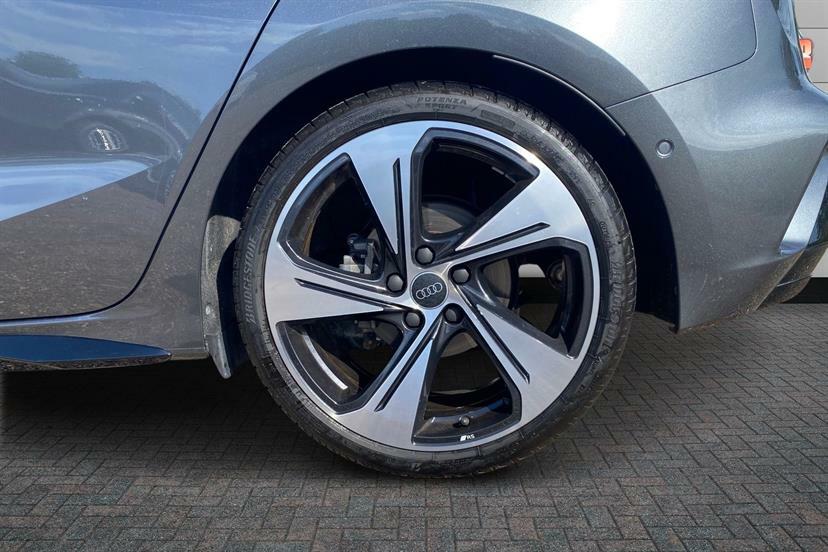 Audi A3 1.5 Tfsi 150 Black Edition DA75NXE Grey #5
