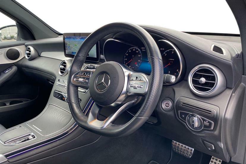 Mercedes-Benz GLC Class 220D 4Matic Amg Line Premium 9G-tronic Black #4