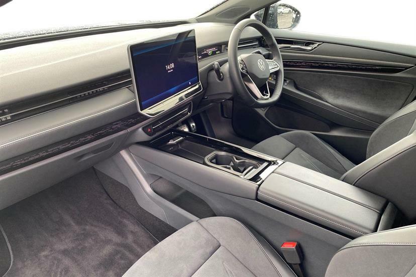 Volkswagen ID.7 210Kw Match Pro Plus 77Kwh Blue #2