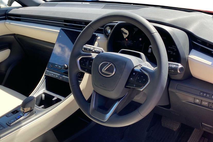 Lexus LBX 1.5 Premium Plus E-cvt #6