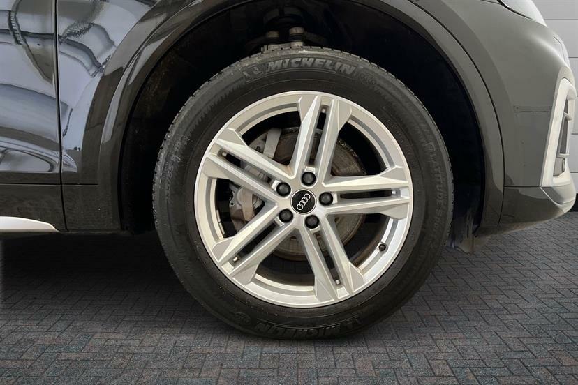 Audi Q5 45 Tfsi Quattro S Line S Tronic Black #5
