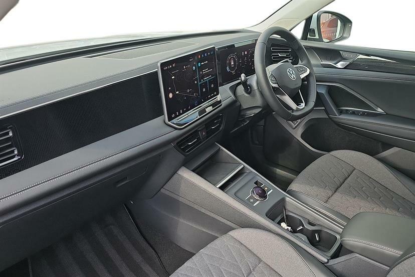 Volkswagen Tiguan 1.5 Etsi 150 Match Dsg White
