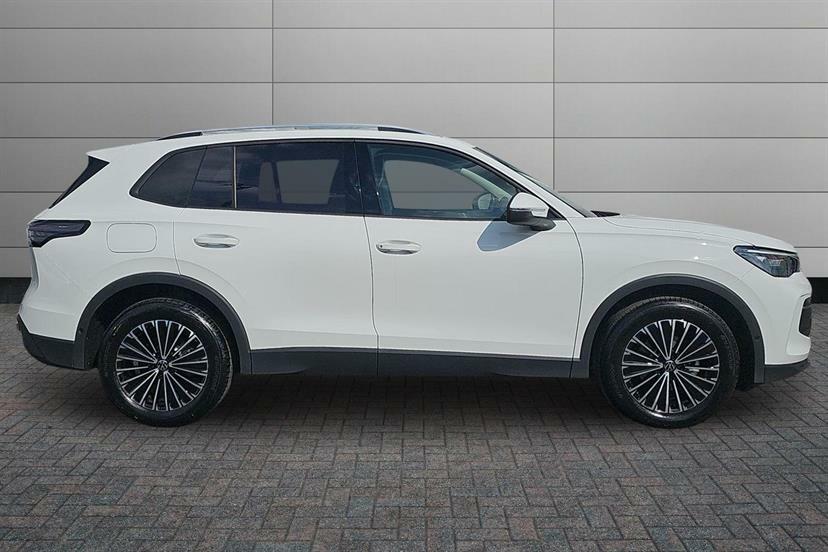 Volkswagen Tiguan 1.5 Etsi 150 Match Dsg White #3