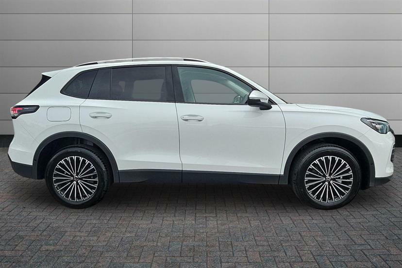 Volkswagen Tiguan 1.5 Etsi Match Dsg White #4