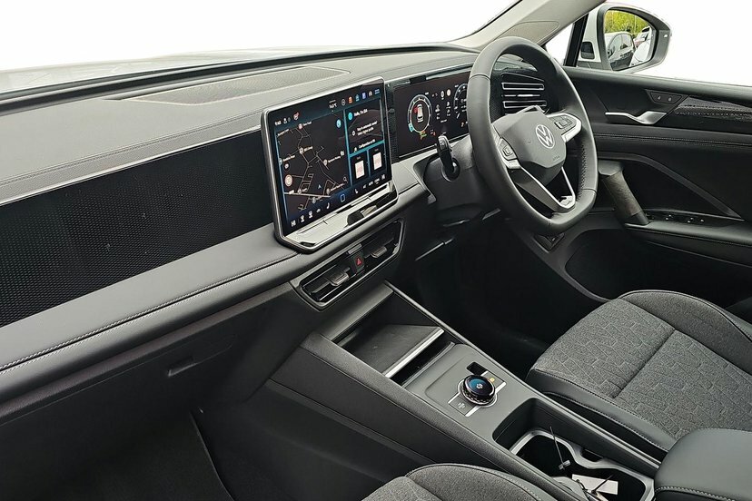 Volkswagen Tiguan 1.5 Etsi Mhev Match Suv Hybrid Dsg 130 DA26WBV White #2