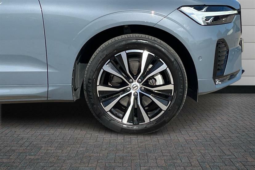 Volvo XC60 2.0 B4d Plus Dark Awd Geartronic Grey #4