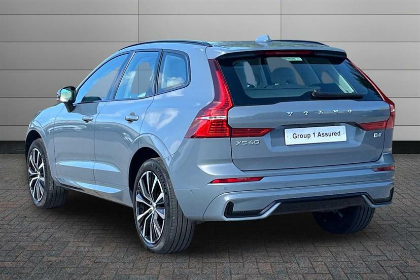 Volvo XC60 2.0 B4d Plus Dark Awd Geartronic Grey #2