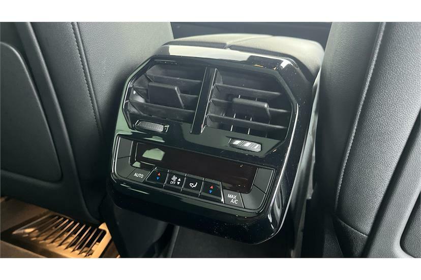 BMW iX Ix Xdrive40 M Sport Black #32