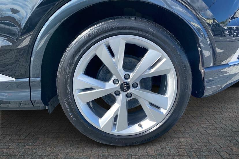 Audi Q4 E Tron 150Kw 40 63Kwh S Line Leather Black #5