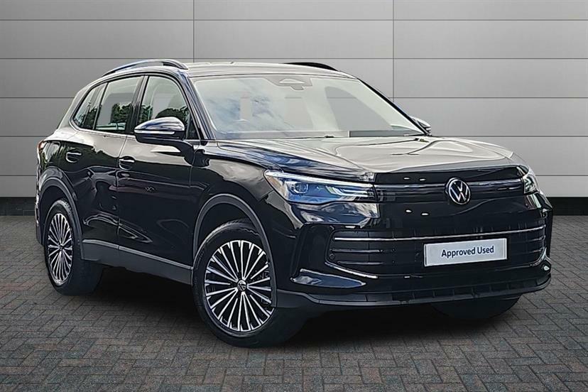 Volkswagen Tiguan 1.5 Etsi 150 Life Dsg Black