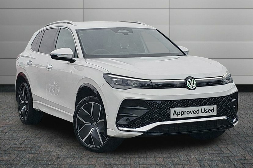 Volkswagen Tiguan 1.5 Etsi Mhev R-line Suv Hybrid Dsg 15 DF75UHN White