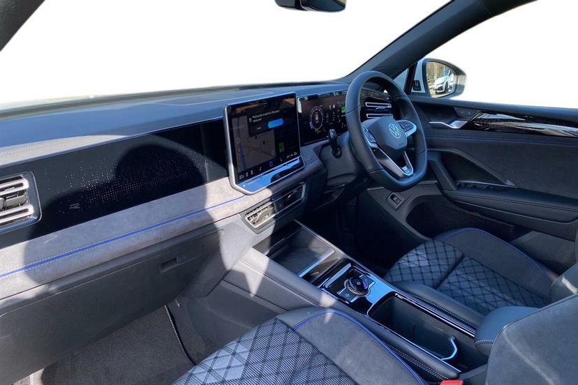 Volkswagen Tiguan 1.5 Etsi 150 R-line Dsg White #2