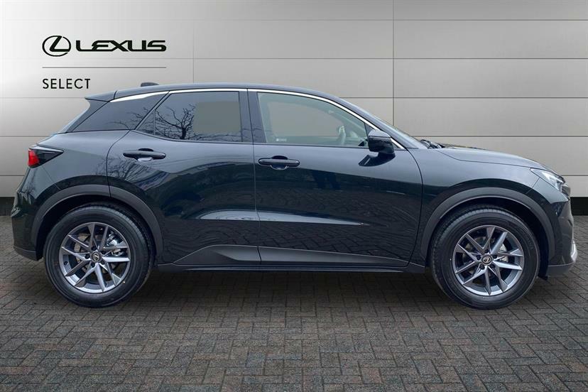 Lexus LBX 1.5 Premium E-cvt Black #3