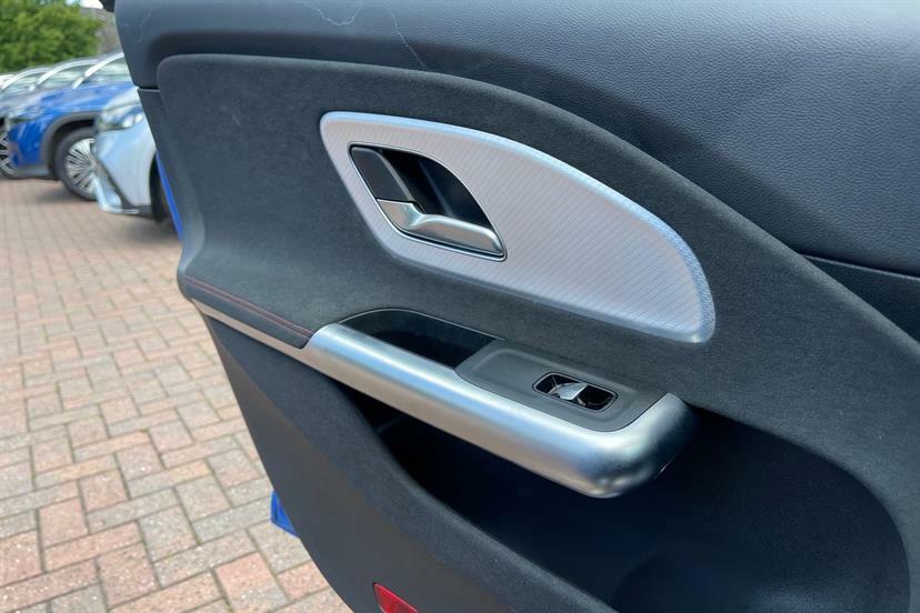 Mercedes-Benz CLA Class 200 Sport Executive Tip White #26