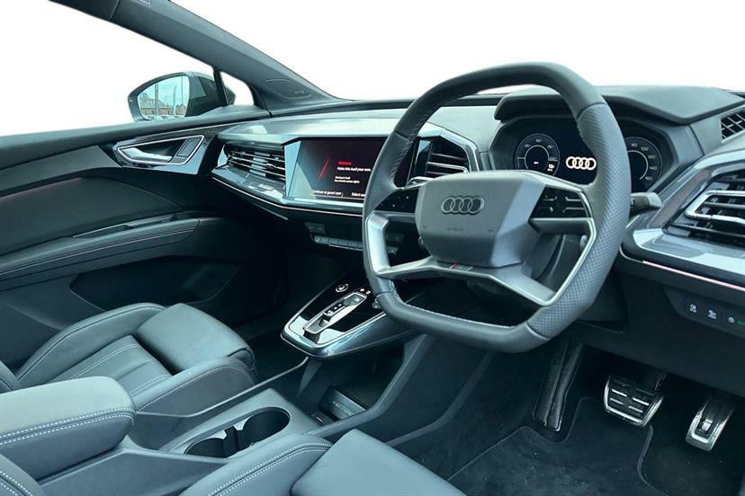 Audi Q4 E Tron 210Kw 45 82Kwh Black Edition Grey #4