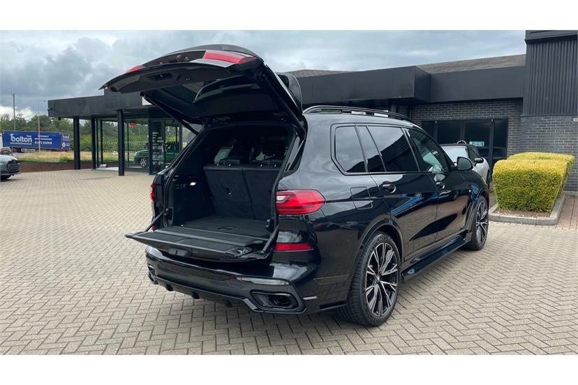 BMW X7 M50d Blue #25