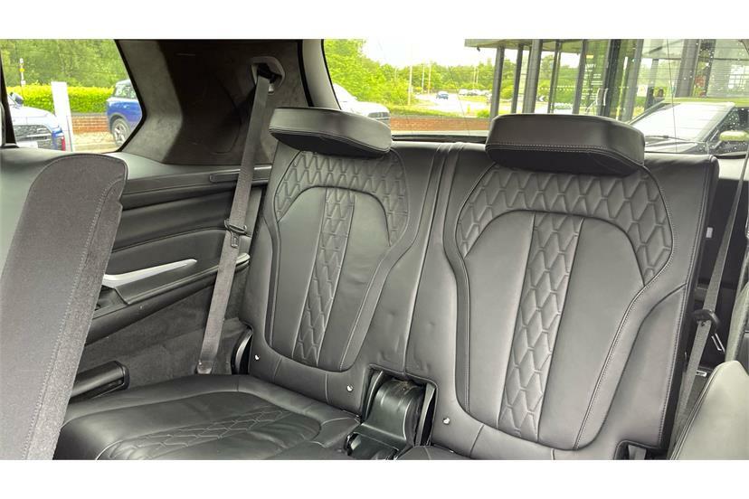 BMW X7 M50d Blue #37
