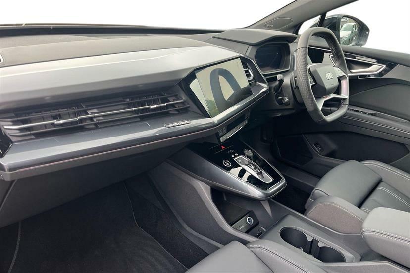 Audi Q4 E Tron 210Kw 45 82Kwh Black Edition Grey #2