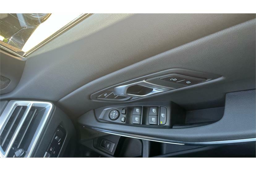BMW 3 Series 320I M Sport Step Black #21
