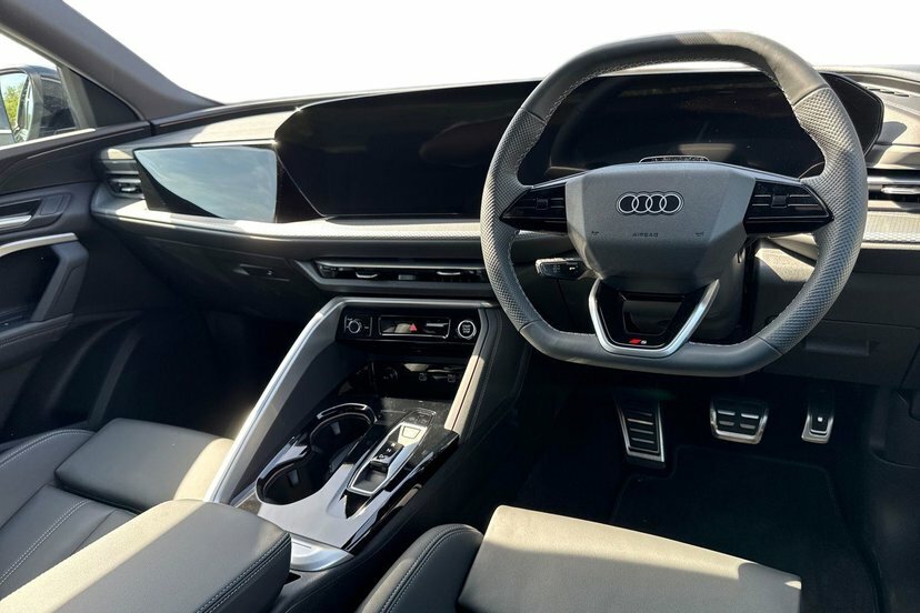 Audi Q5 2.0 E-hybrid 25.9Kwh S Line Suv Plug-in EO26WKU Black #6