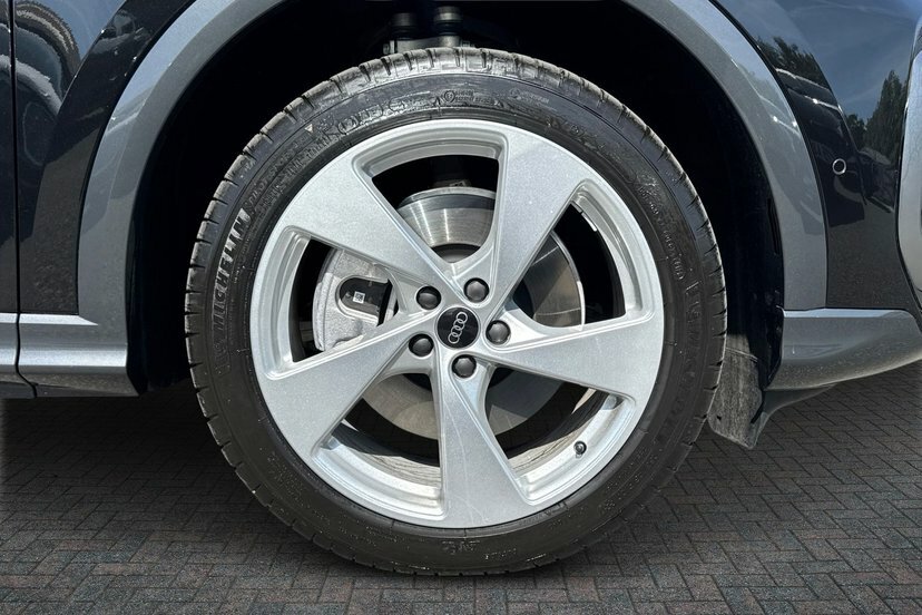 Audi Q5 2.0 E-hybrid 25.9Kwh S Line Suv Plug-in EO26WKU Black #5