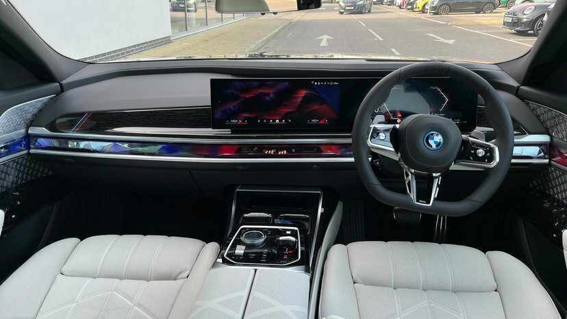 BMW 7 Series 750E Xdrive M Sport Black #4