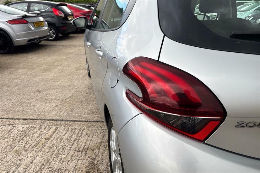 Peugeot 208 Active Grey #23
