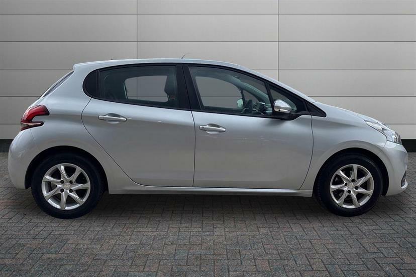 Peugeot 208 1.2 Puretech 82 Active Silver #4