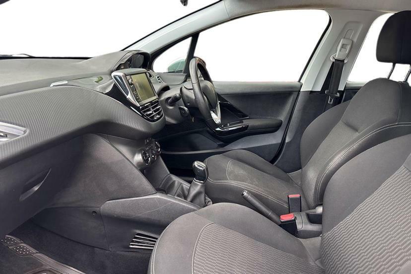 Peugeot 208 1.2 Puretech 82 Active Silver #2