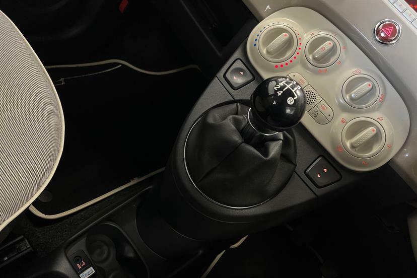 Fiat 500 Hatchback White #19