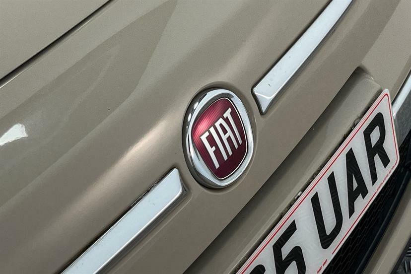 Fiat 500 Hatchback White #25