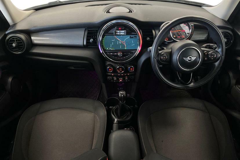 Mini Hatch 1.5 Cooper White #5