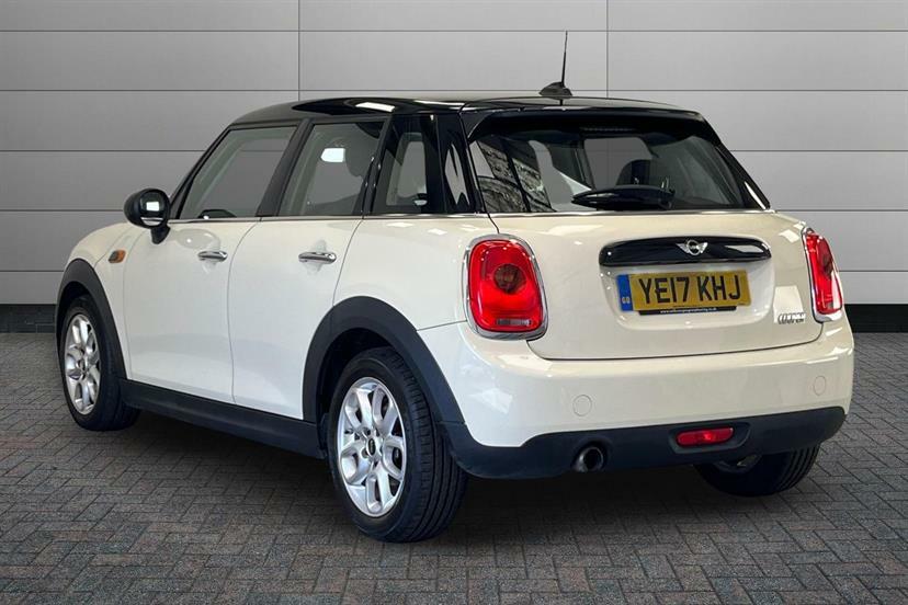 Mini Hatch 1.5 Cooper White #3