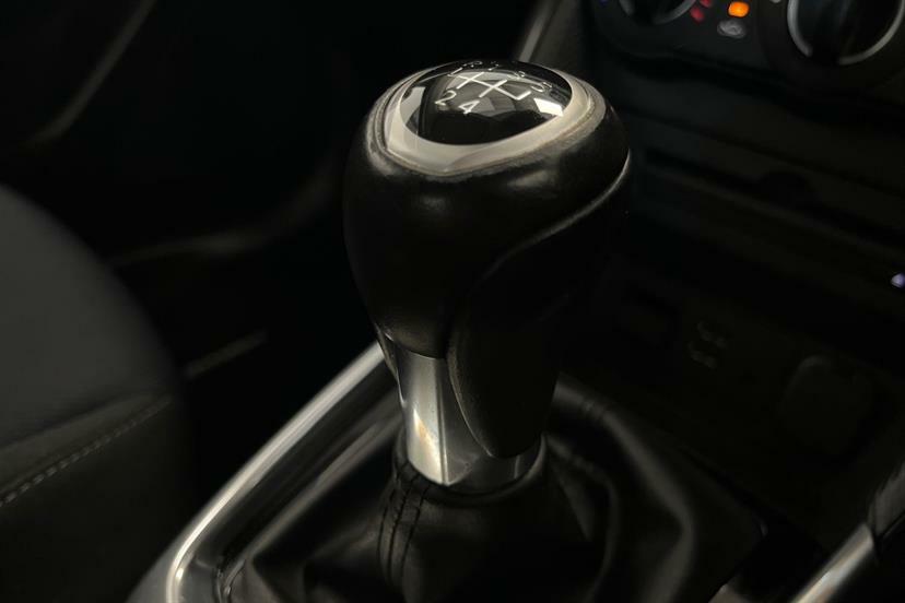 Mazda 2 1.5 Se-l 74 Bhp White #20