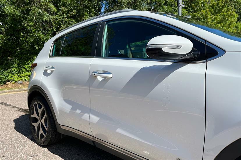 Kia Sportage 3 White #22