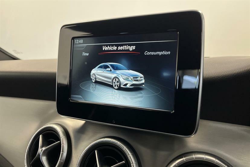 Mercedes-Benz CLA Class Diesel White #16