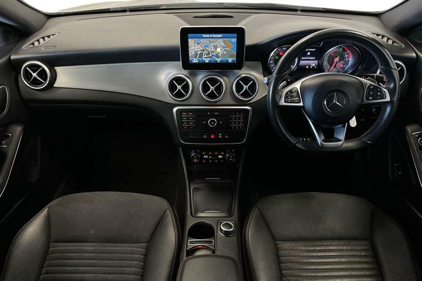 Mercedes-Benz CLA Class 180 Amg Sport Tip Black #5