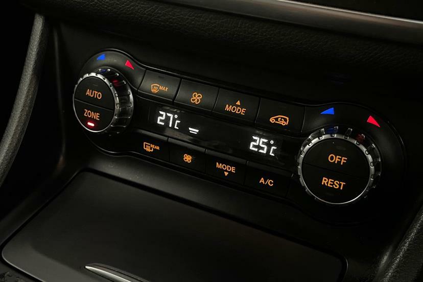Mercedes-Benz CLA Class Diesel White #21