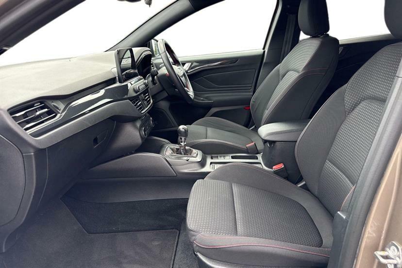 Ford Focus Focus Active X Silver #2