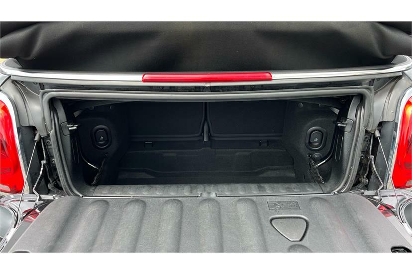 Mini Convertible 2016 66 1.5 Black #12