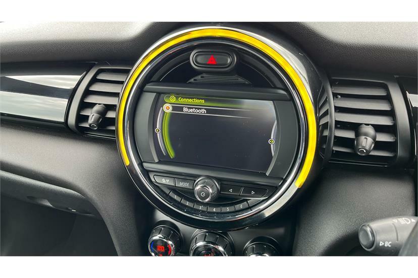 Mini Convertible 2016 66 1.5 Black #28