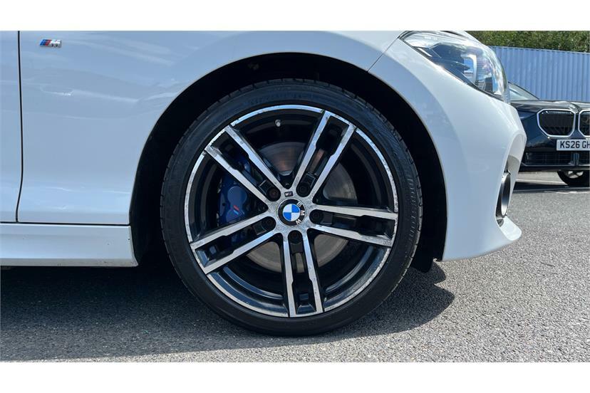 BMW 1 Series Hatchback White #12